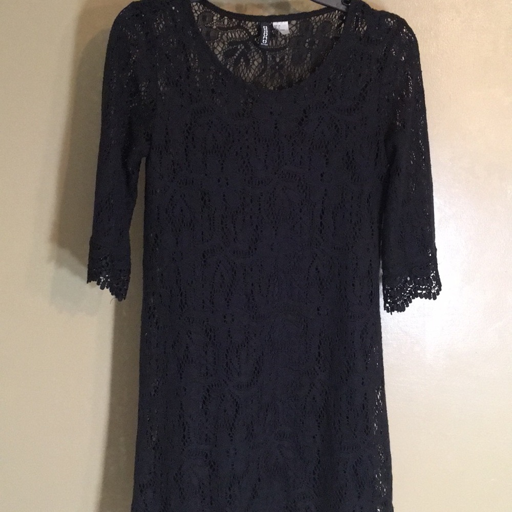 H&M - Divided - Black lined dress